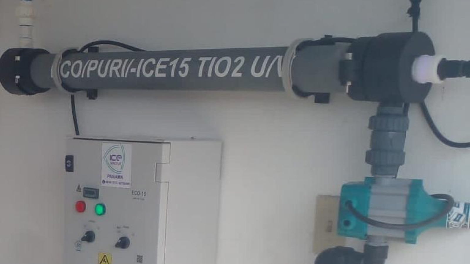 Detalle del reactor TiO₂/UV, tablero y filtración del sistema ICE15